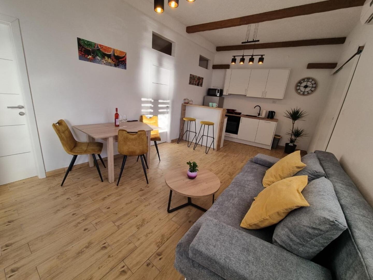 Apartments Gogi Živogošće Kültér fotó